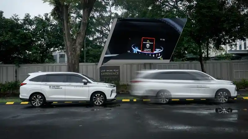 Foto - Berkeliling Kota Jakarta Mengandalkan Fitur TSS Dari All New Veloz