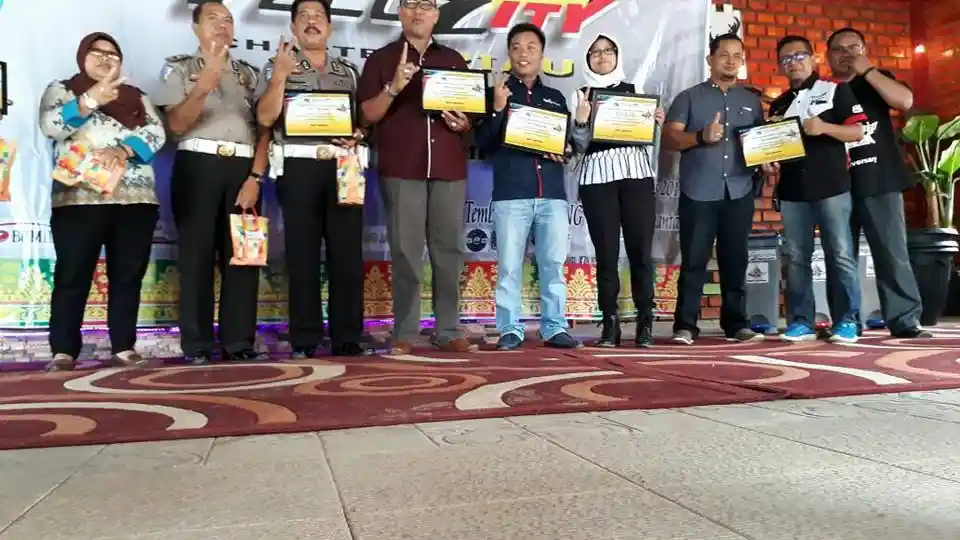 Foto - Velozity Chapter Riau Rayakan Hari Jadi Kedua Dengan Touring Penuh Manfaat