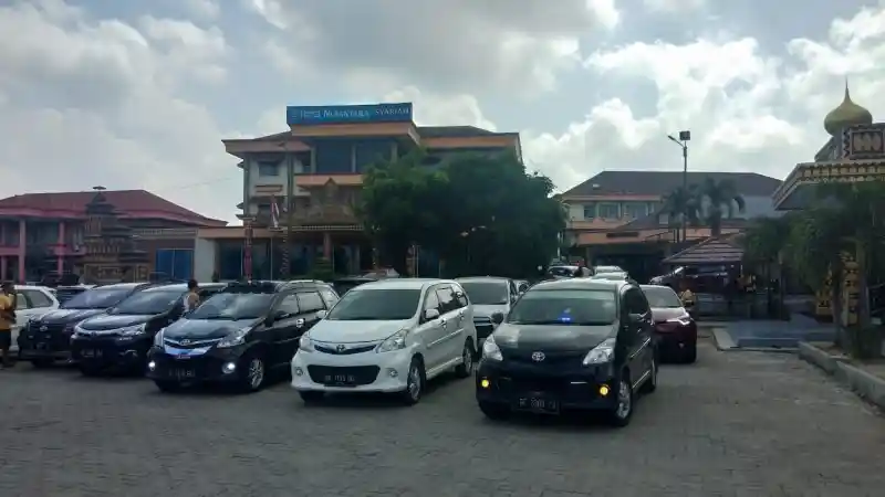 Foto - Berharap Kado Avanza Hybrid 