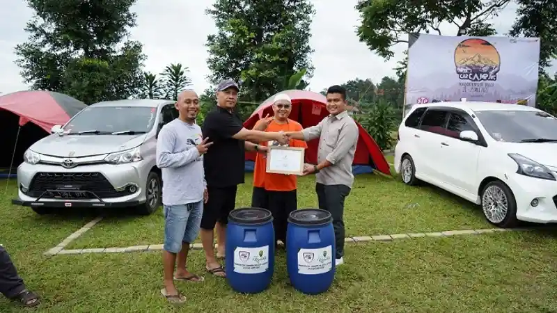 Berita - Berbagi Sesama Hiasi Keseruan HUT Ke-8 Velozity 