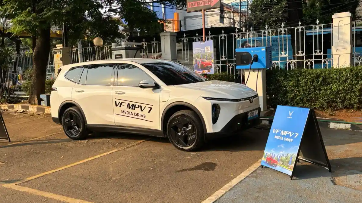Foto - Harga Baterai 50% Dari Harga Mobil, VinFast Bersaing Dengan Garansi 10 Tahun
