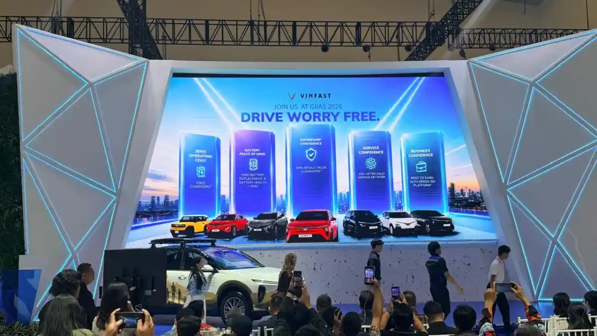 Foto - VinFast Tawarkan Promo hingga Garansi Seumur Hidup di GIIAS 2026