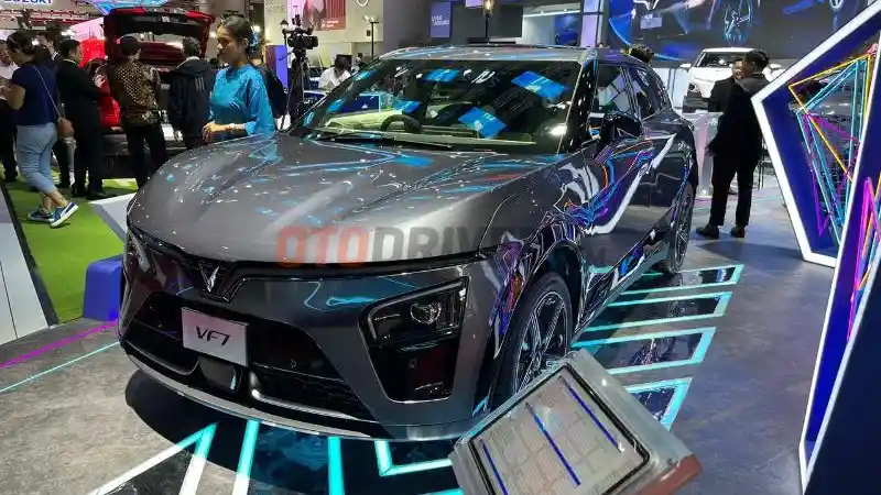 Mobil Listrik - VinFast Terapkan Sewa Baterai Untuk Kenyamanan Berkendara