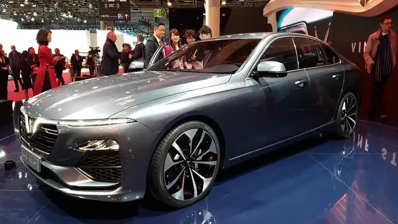 Foto - Tak Jadi Pesaing, Mobil Nasional Vietnam Jutsru Berbasis BMW