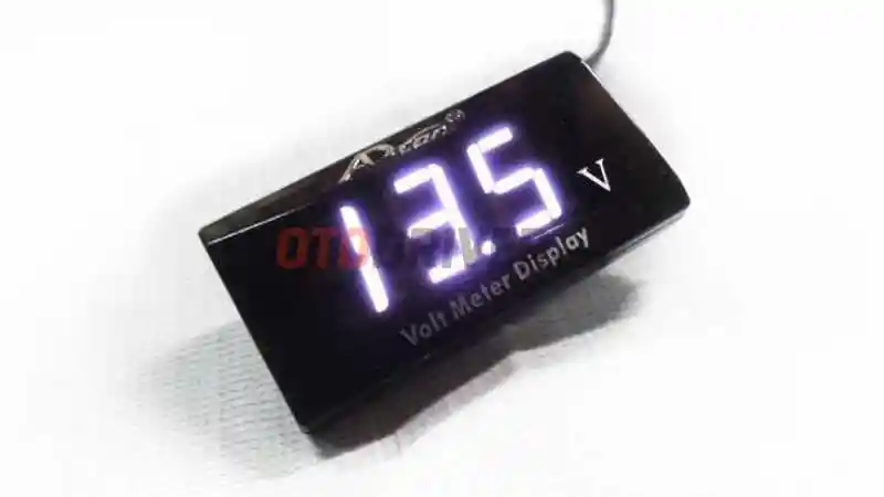 Tips - Cara Mudah Pantau Voltase Listrik Mobil