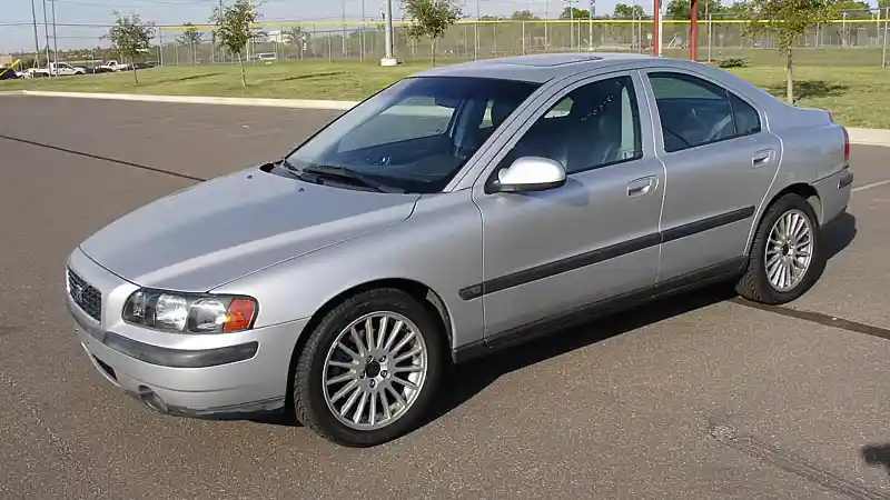 Berita - Volvo Recall 54.000 Mobil Lansiran 2001-2003 Terkait Cacat Airbag Yang Sebabkan Kematian