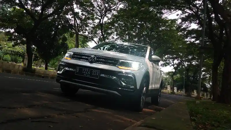 Berita - GALERI: Volkswagen T-Cross (27 Foto)