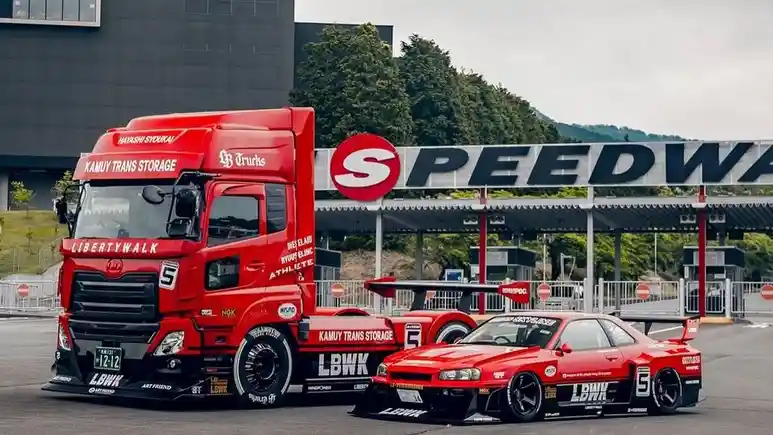 Foto - UD Trucks “Quon” Versi Liberty Walk