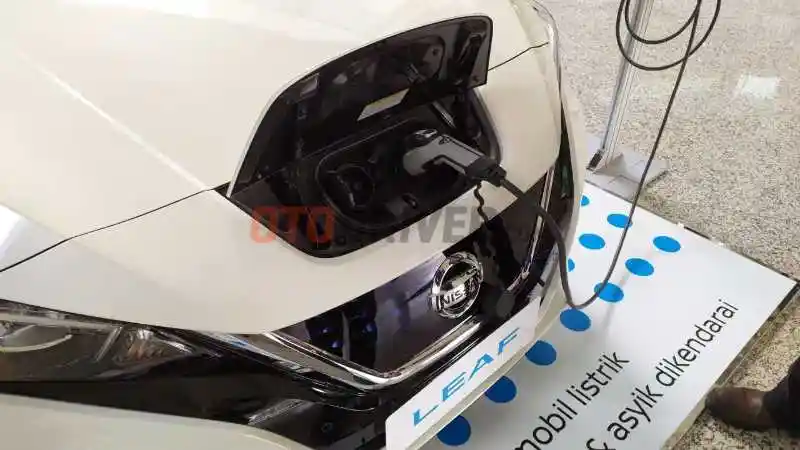 Foto - Percepat Era Mobil Listrik, Nissan Hadirkan Stasiun Pengisian Kendaraan Listrik Umum