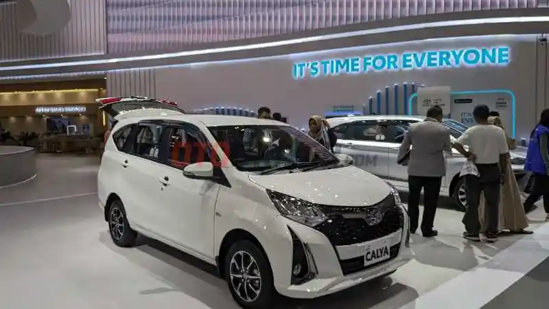 Foto - Mobil Rp100 Jutaan di GIIAS 2023, Ada yang Listrik Juga Loh!