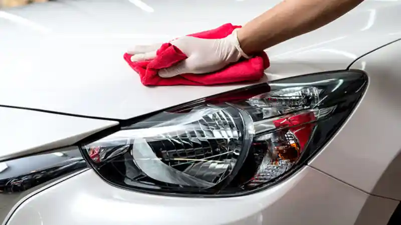 Tips - Lakukan ini Apabila Mobil Putih Anda Terkena Air Hujan