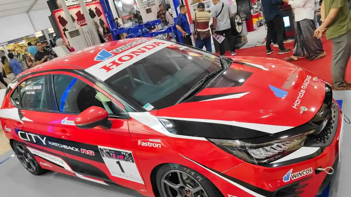 Foto - Ternyata Kaca Film Punya Fungsi Penting di Mobil Balap Honda Racing Indonesia