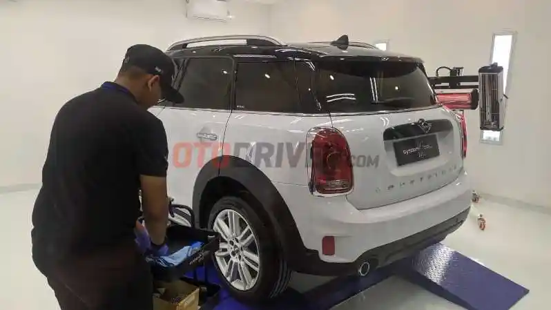 Foto - Kaca Film Satu ini Rela Buka Pusat Pelatihan di Indonesia