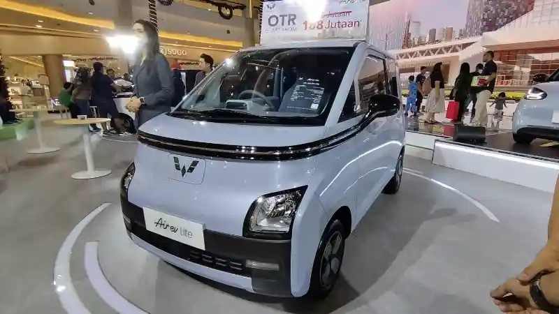 Mobil Listrik - Wuling Air ev Lite, Diam-Diam Penjualannya Merayap Naik