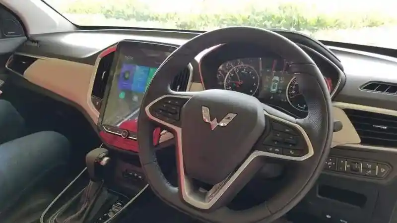 Foto - Kenapa Wuling Almaz Hanya Hadir Dalam 1 Varian?