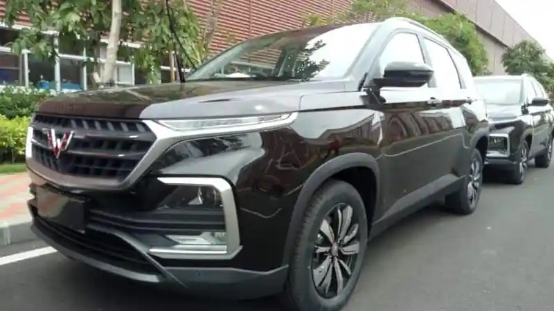 Berita - Kumpulan Spy Shot Wuling Almaz Luar Dalam (20 Foto)