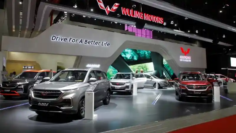Foto - Almaz Katrol Popularitas Wuling di GIIAS 2019