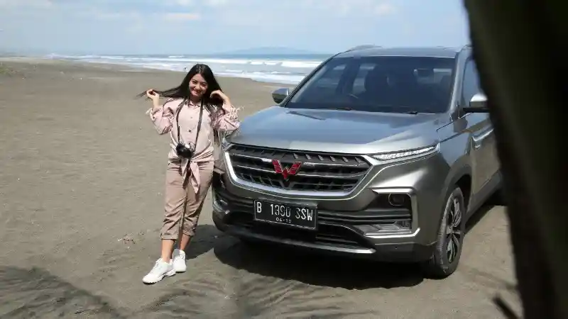 Foto - FIRST DRIVE: Wuling Almaz 2019