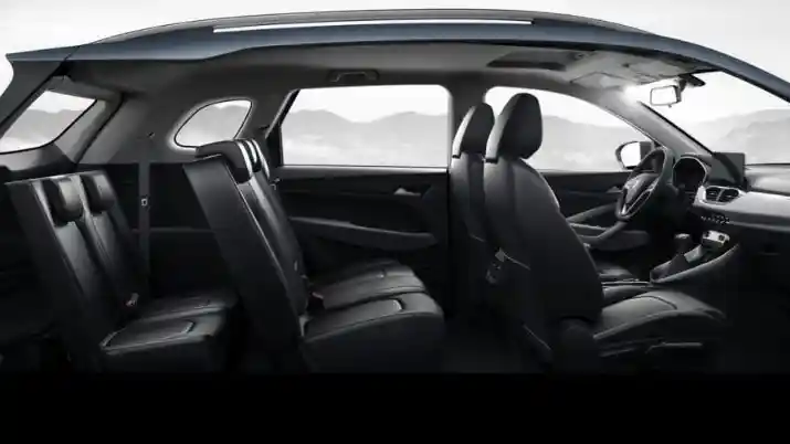 Foto - VIDEO: Kerennya Bangku Baris Ketiga Wuling Almaz 7 Seater