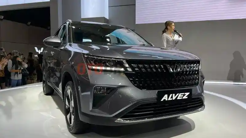 Foto - Wuling Alvez Kobarkan Perang di Segmen Compact SUV