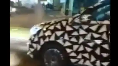 Foto - SPY SHOT: MPV Baru Wuling Penantang Toyota Innova di Bekasi 