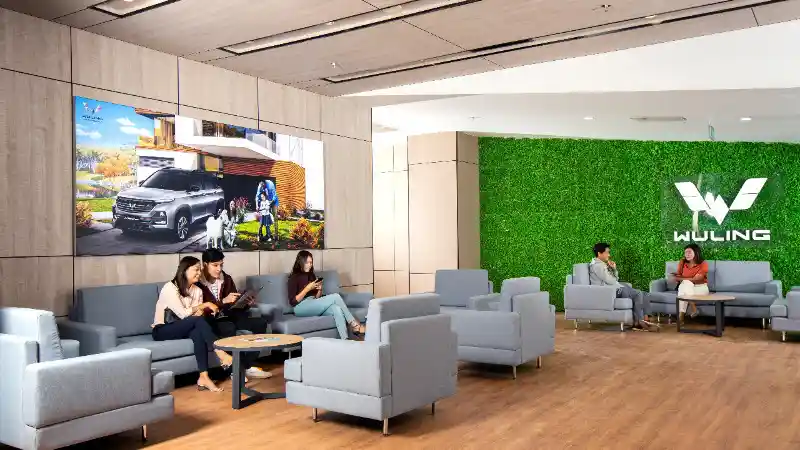 Foto - Wuling Center Pondok Indah, Beranda Pertama Di Luar Tiongkok