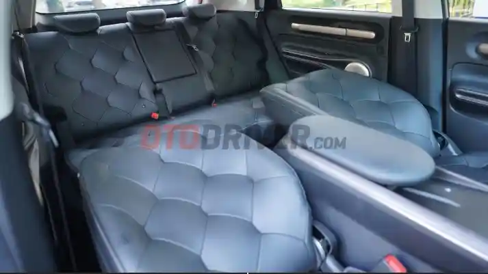 Foto - Setahun Wuling Cloud EV, Pelopor Sofa Di Kabin