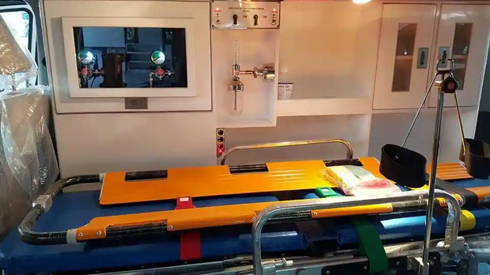 Foto - Seperti Ini Jika Wuling Confero Jadi Ambulance (6 Foto)