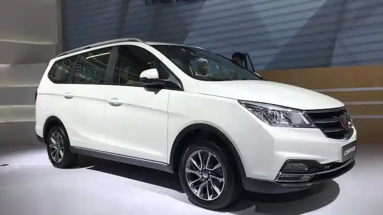Foto - Daftar Harga Wuling Terbaru (Juli 2018)