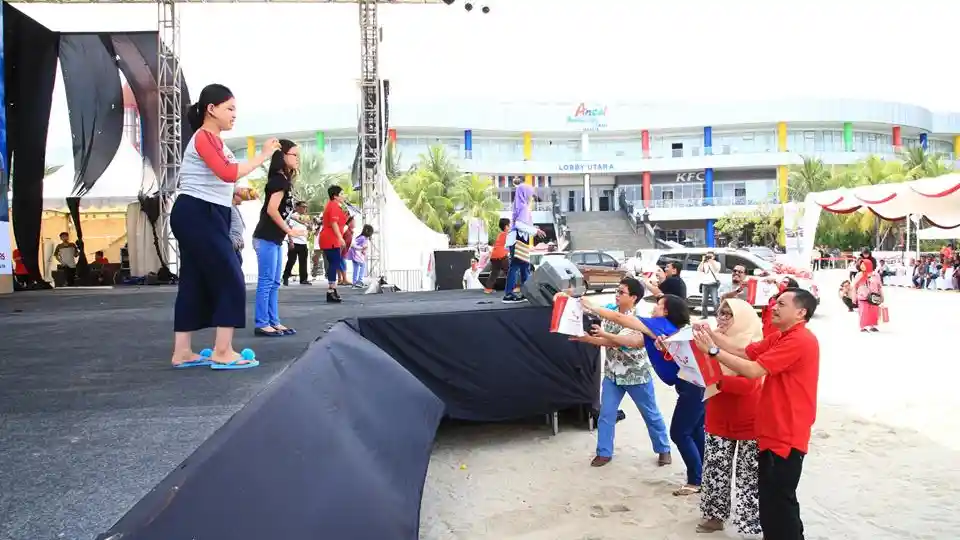 Foto - Wow, Wuling Manjakan Konsumennya di Pantai Ancol