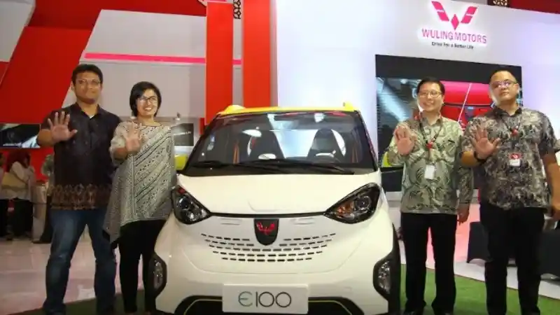 Foto - Wuling Kembali Eksis di GIIAS Surabaya 2018, Siapkan Hadiah iPhone X