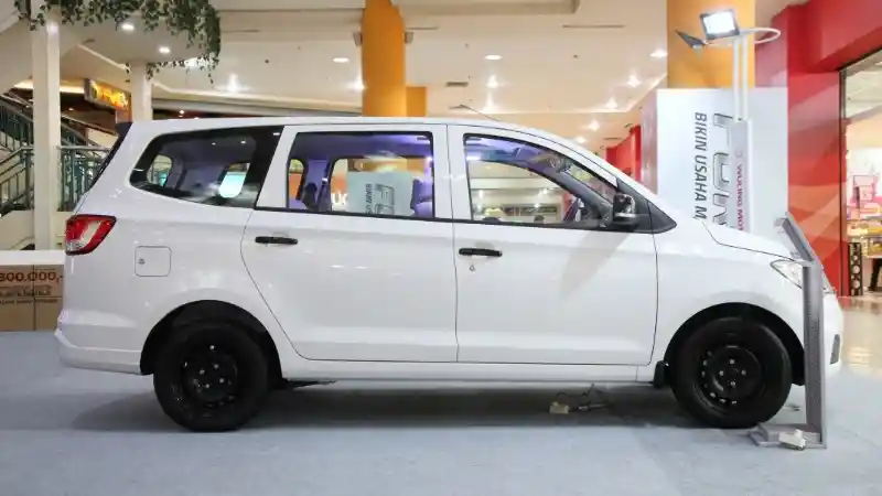 Berita - Wuling Tergiur Manisnya Penjualan Daihatsu Gran Max