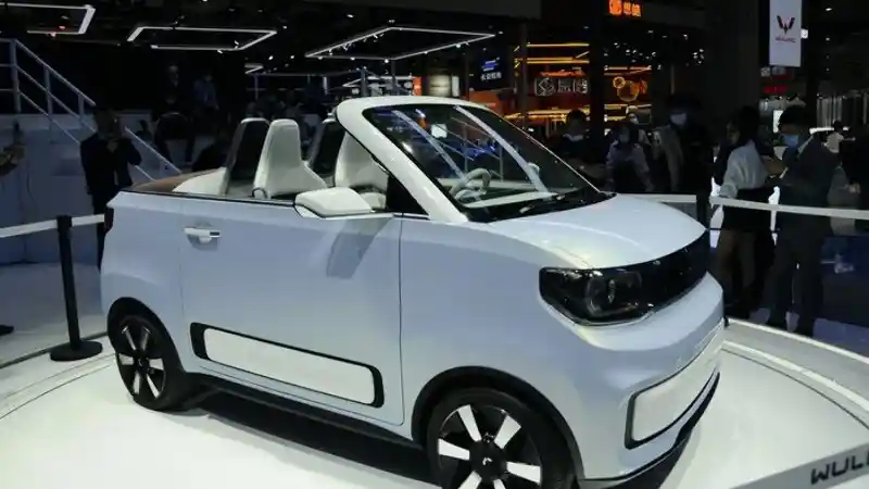 Berita - Wuling Mini EV Cabrio Tampil Lebih Keren Dengan Kapasitas Dua Penumpang