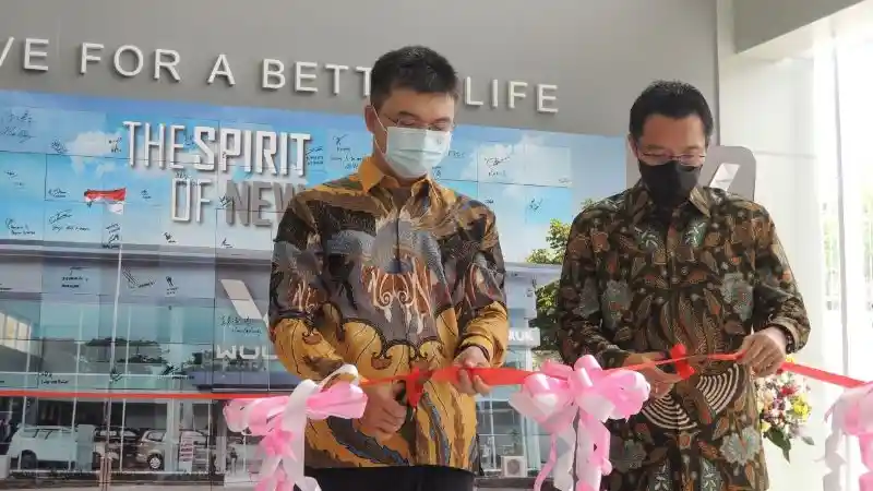 Foto - Wuling Membuka Dealer Modern di Kebon Jeruk