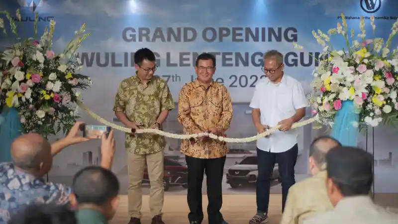 Foto - Wuling Perkuat Luas Jaringan Diler di Jakarta Selatan 