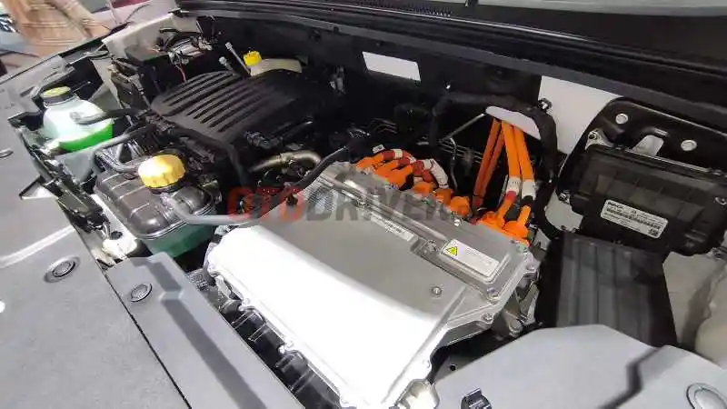 Foto - Banyak Yang Belum Tahu, Ini Perbedaan Merawat Mobil Hybrid dengan Mobil Konvensional