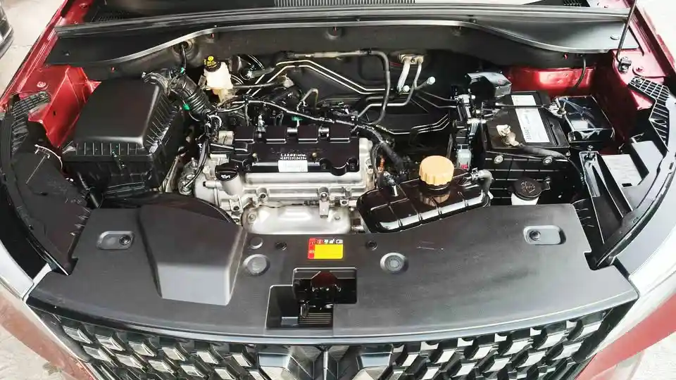 Foto - Alvez SE ‘SUV Entry Level’ Dengan Harga Paling Enteng Di Indonesia, Seberapa Besar Daya Pikatnya?