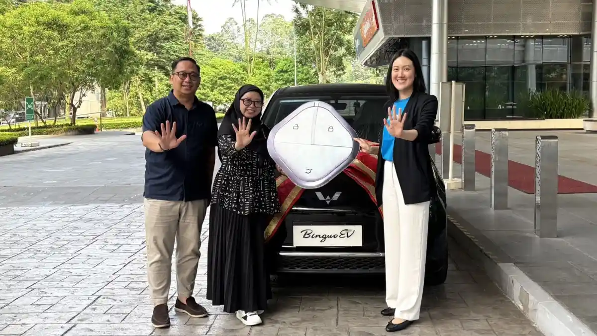 Foto - Wuling BinguoEV Jadi Kado Manis Konsumen Traveloka