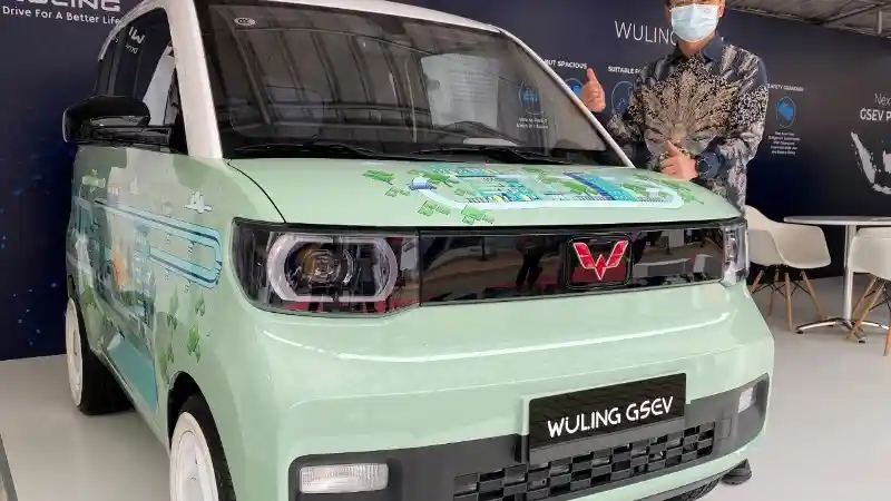 Foto - Setelah GIIAS 2021, Mobil Listrik Mungil Wuling Ini Geser Ke IEMS
