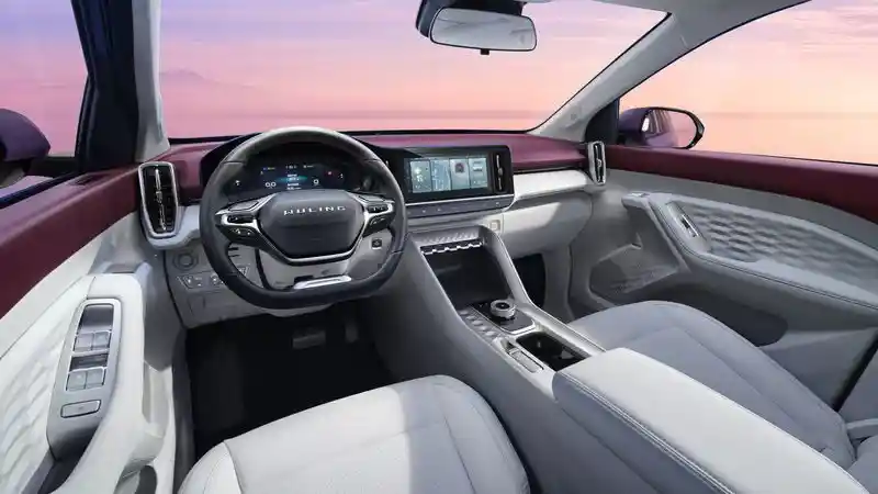 Foto - Wuling Hadirkan SUV Hybrid Di Cina Dengan Harga Rp 190 Jutaan