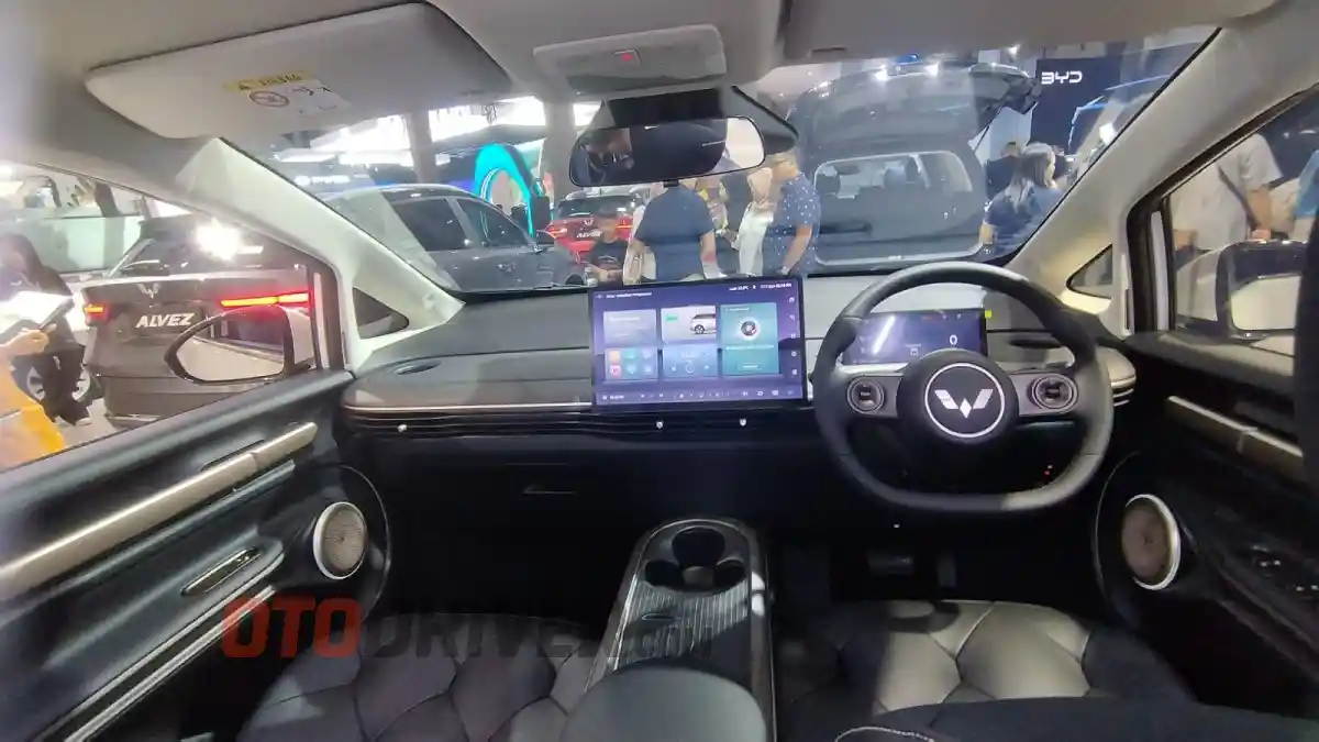 Foto - Setahun Wuling Cloud EV, Pelopor Sofa Di Kabin