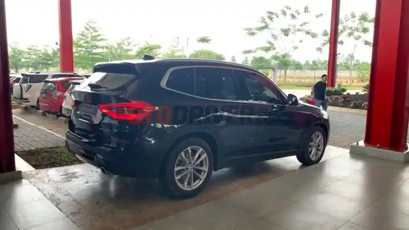 Foto - GALERI: BMW X3 sDrive 20i (21 Foto)