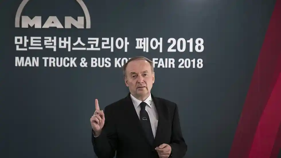 Foto - Pemilik Truk MAN di Korea Protes Keras, Mesin Berkarat dan Gigi Mendadak Bergeser ke Posisi Netral