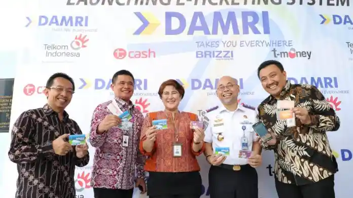 Berita - Tiket Elektronik untuk Bus Bandara Berlaku di 30 Titik Pemberangkatan, Ujicoba di Rawamangun dan Bekasi