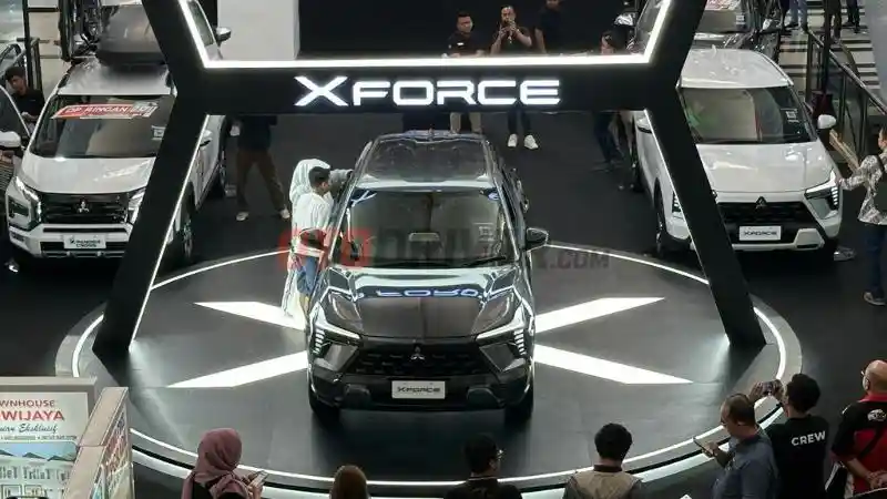 Foto - Mitsubishi Xforce Hadir di Palembang, Harganya Rp 382,9 juta OTR