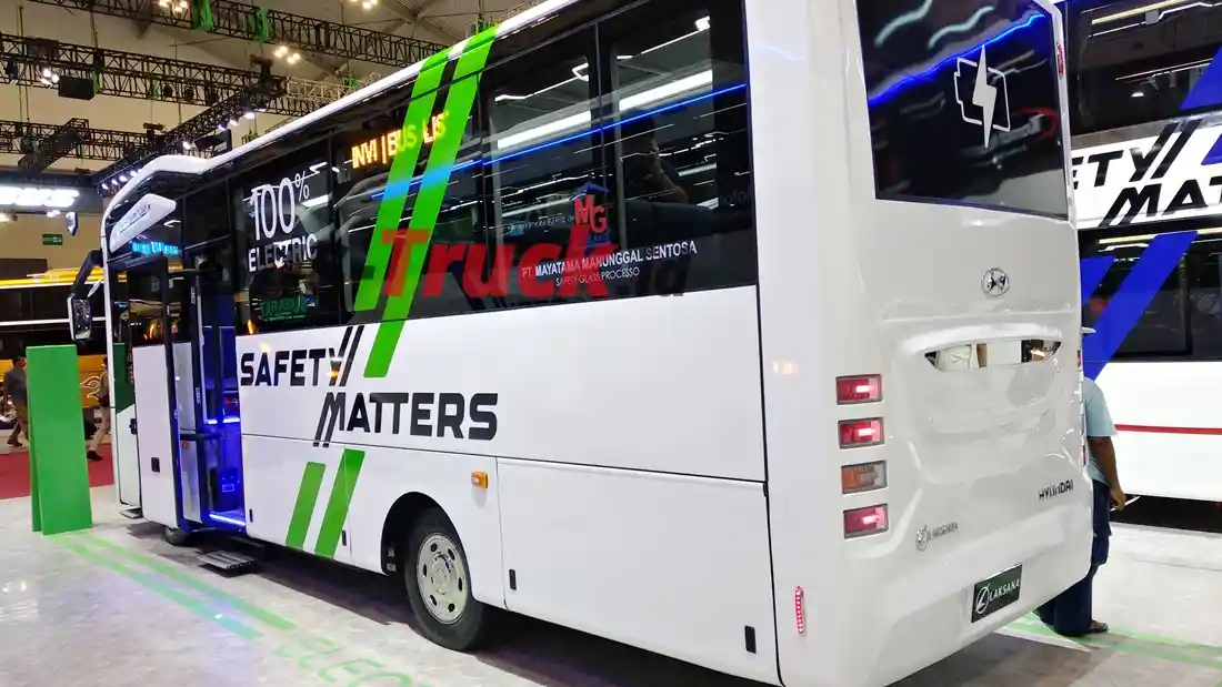 Foto - GIIAS 2024: Tampilan Medium Bus Makin Maksimum