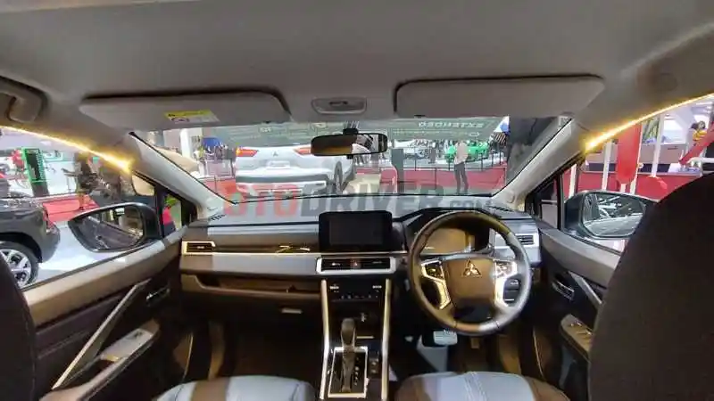 Foto - Mitsubishi Xpander Cross Hadir Dengan Berbagai Upgrade Signifikan