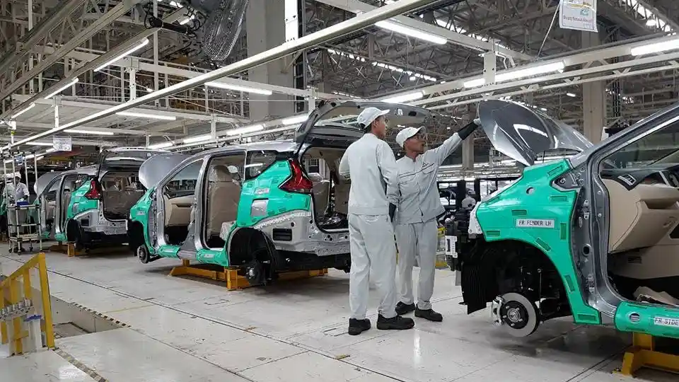 Foto - Pabrik Mitsubishi Xpander Mati-matian Genjot Produksi Karena Hal ini