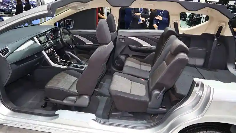 Foto - Mitsubishi Xpander GLX dan Ultimate Harganya Naik, Tapi Dapat Fitur Baru
