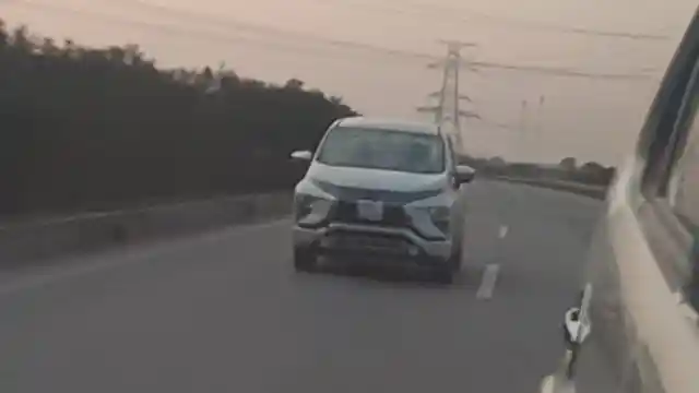 Foto - SPY SHOT: Mitsubishi Xpander di Vietnam